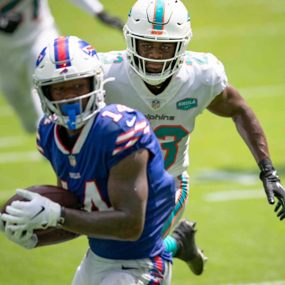 Terps in the NFL: Diggs' 3 touchdowns lead Bills past Dolphins