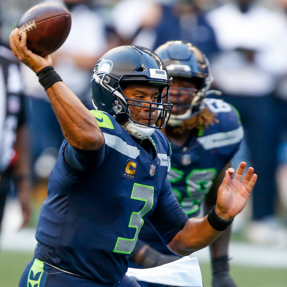 Dirty Play!' Seattle Seahawks Geno Smith Rips New York Giants After 24-3  Blowout Win - Sports Illustrated Seattle Seahawks News, Analysis and More