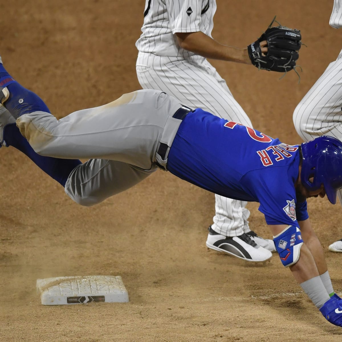 SCHWARBER TATTOOS 24TH AND 25TH, LEADS NL IN HOMERS!