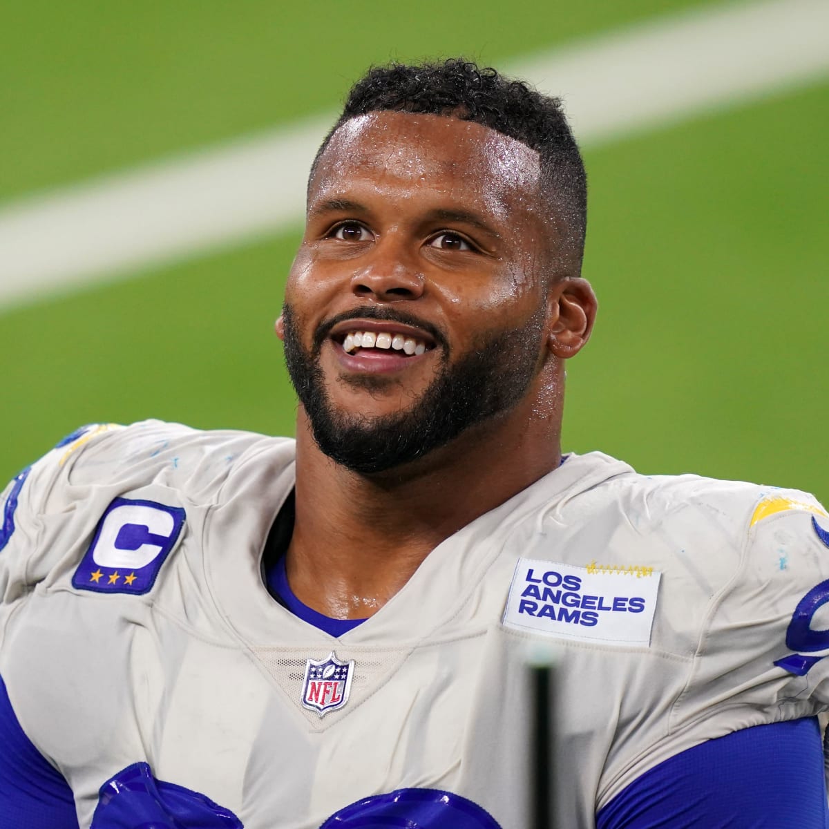 Josh Allen on Aaron Donald: “He's the best in the world at what he does”