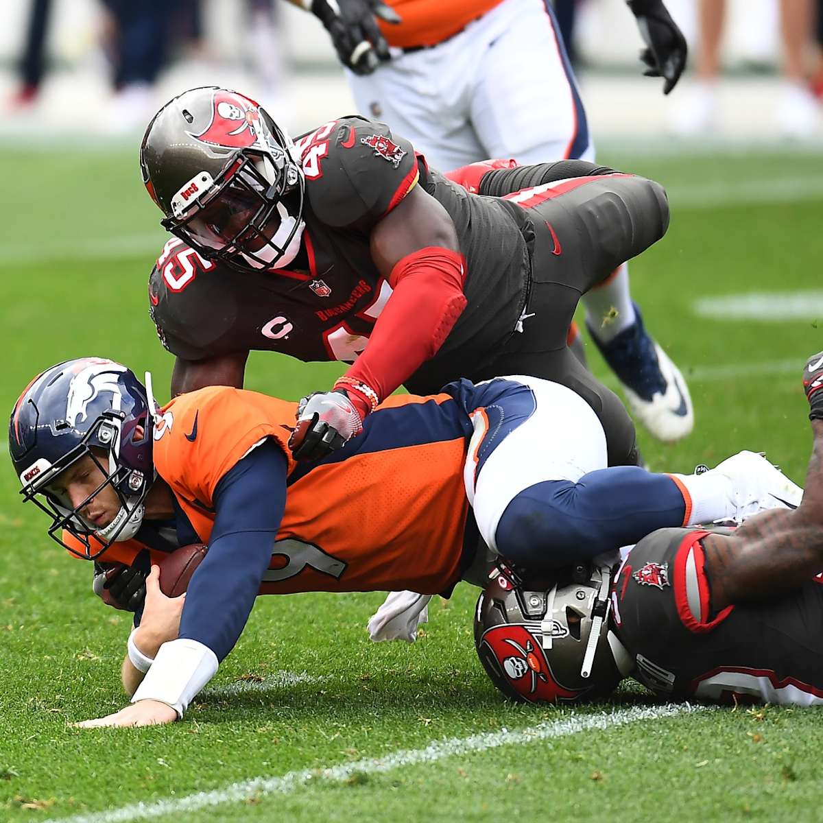 Denver Broncos - New threads for Graham Glasgow. 