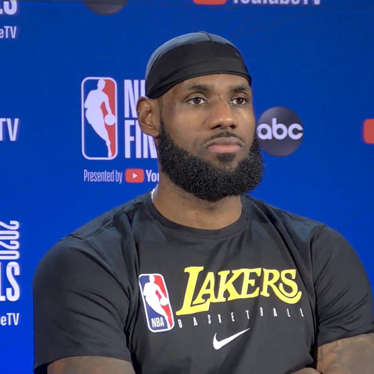 Lakers: LeBron James explains 4-0 record in Mamba Forever jerseys