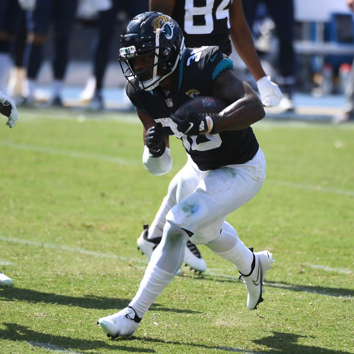 Jaguars RB James Robinson becomes fastest undrafted rookie to top 1,000  yards rushing in NFL history Florida & Sun News - Bally Sports