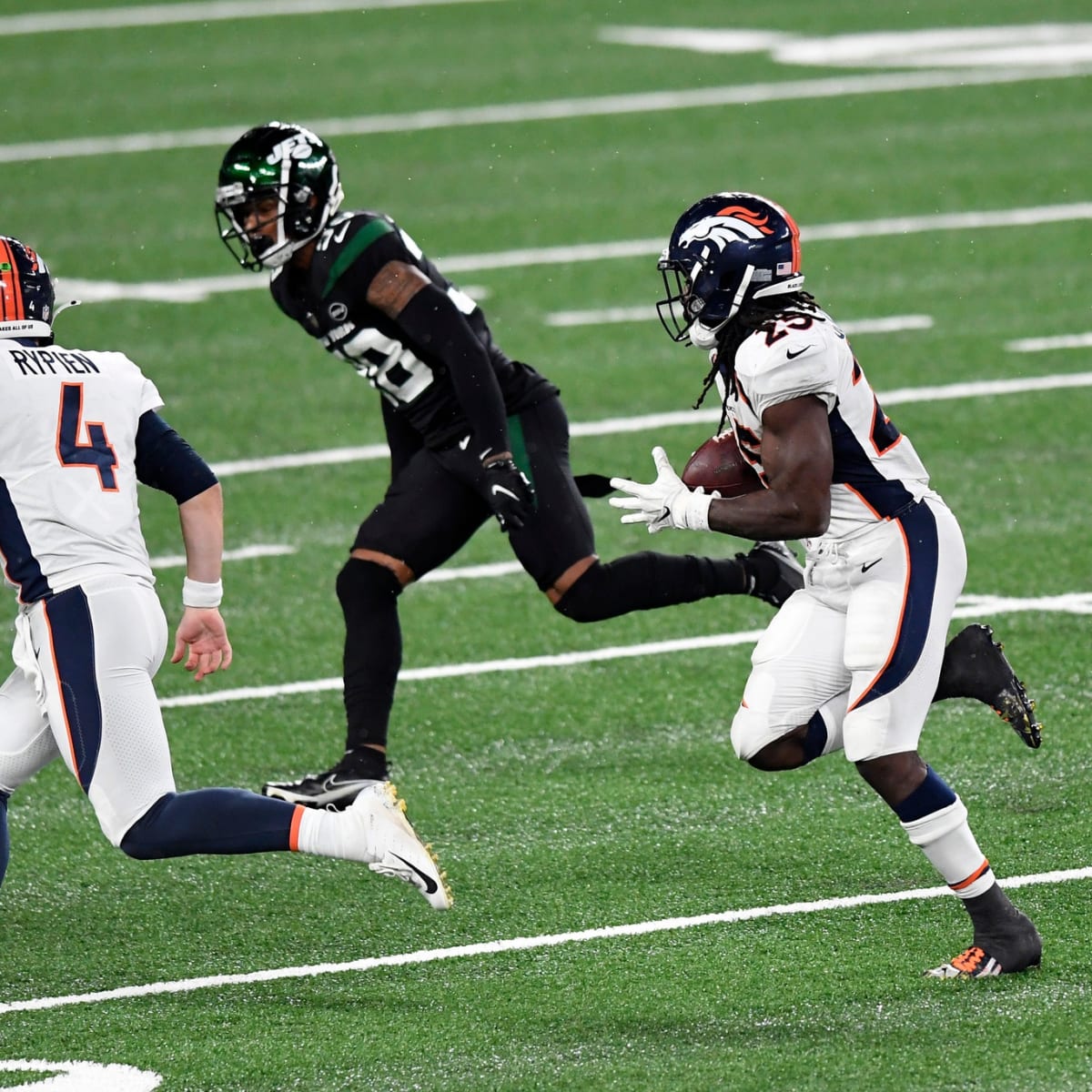 Denver Broncos 37-28 New York Jets: Two touchdowns for Melvin Gordon as  Broncos hold off New York, NFL News