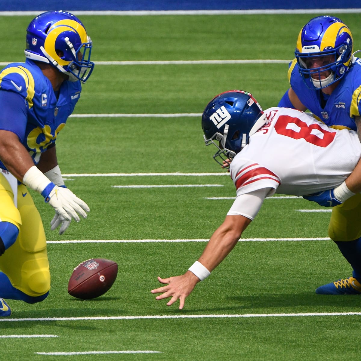 NY Giants outclassed in all facets as Rams coast to 38-11 win