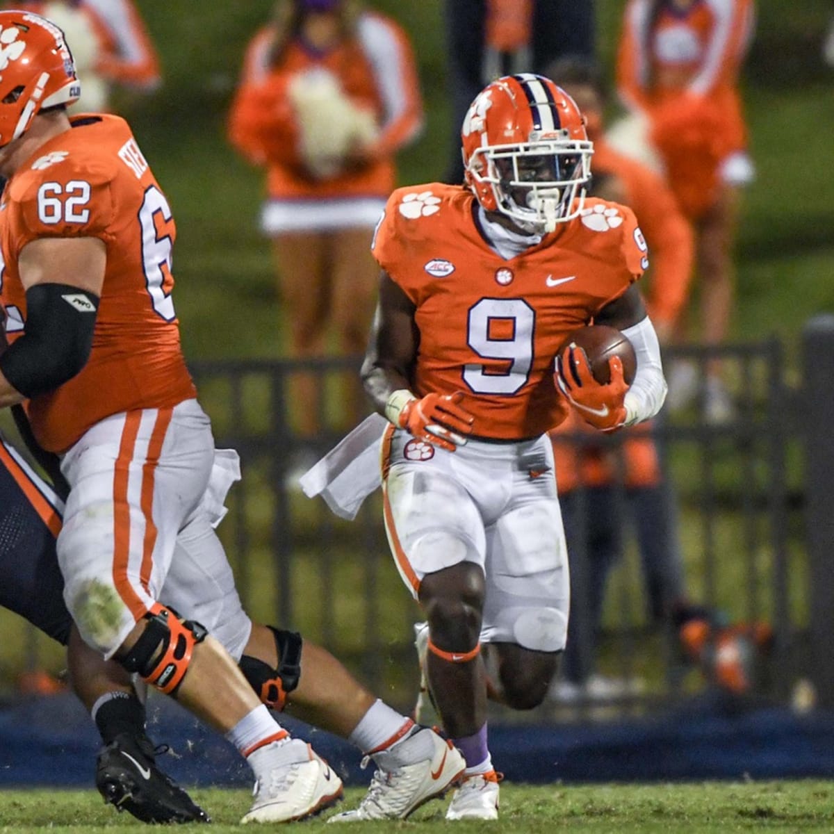 Jarrett Begins NFL Dream Amid Adversity – Clemson Tigers Official