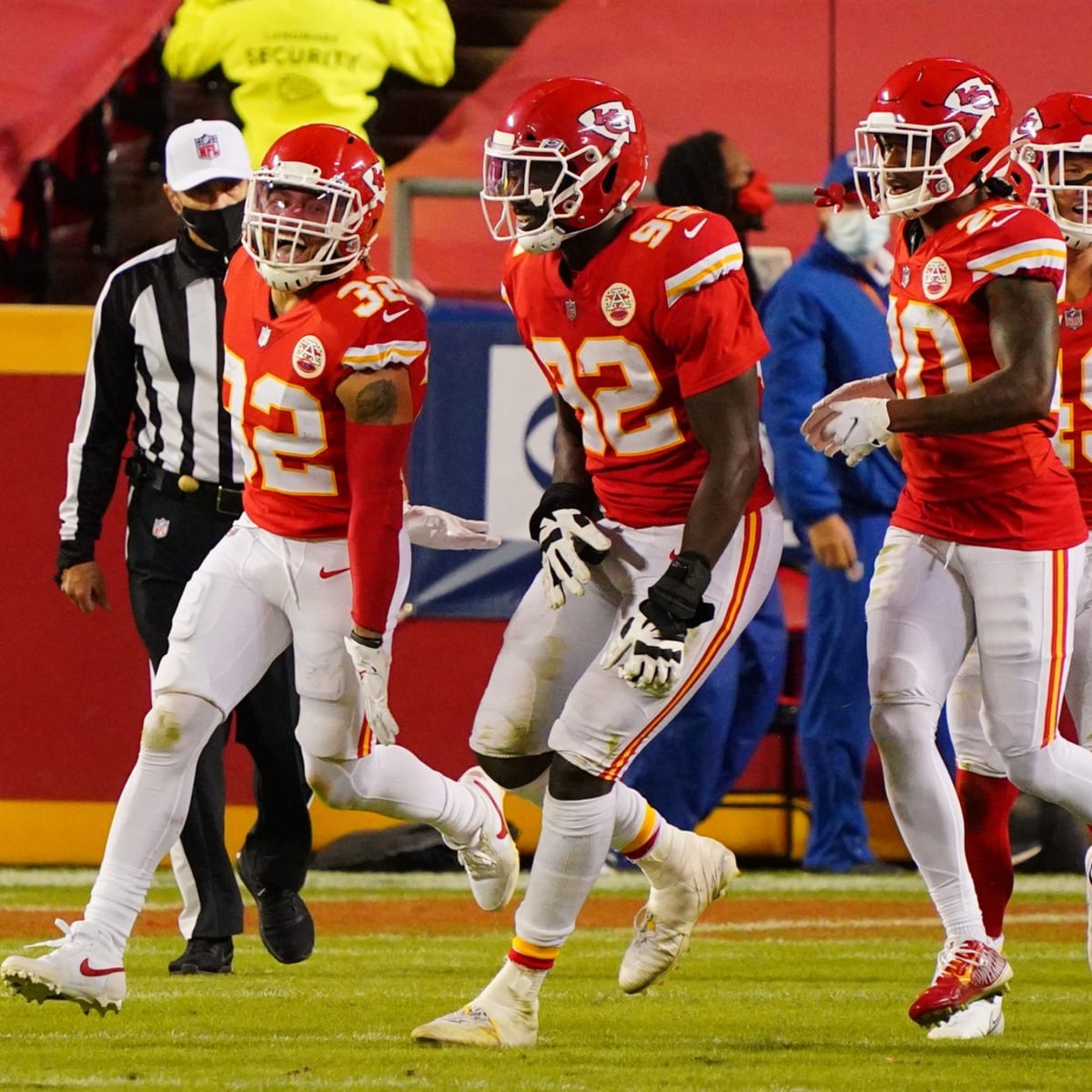 Patriots vs. Chiefs: Score and Twitter Reaction from Monday Night Football, News, Scores, Highlights, Stats, and Rumors