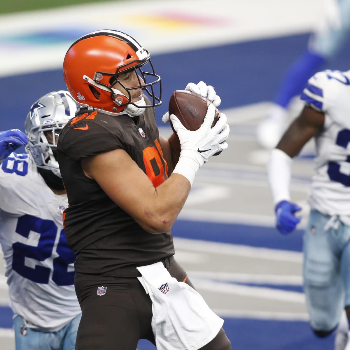 Cleveland Austin Hooper Breaks Down Odell Beckham TD Run With Jim Rome -  Sports Illustrated Cleveland Browns News, Analysis and More