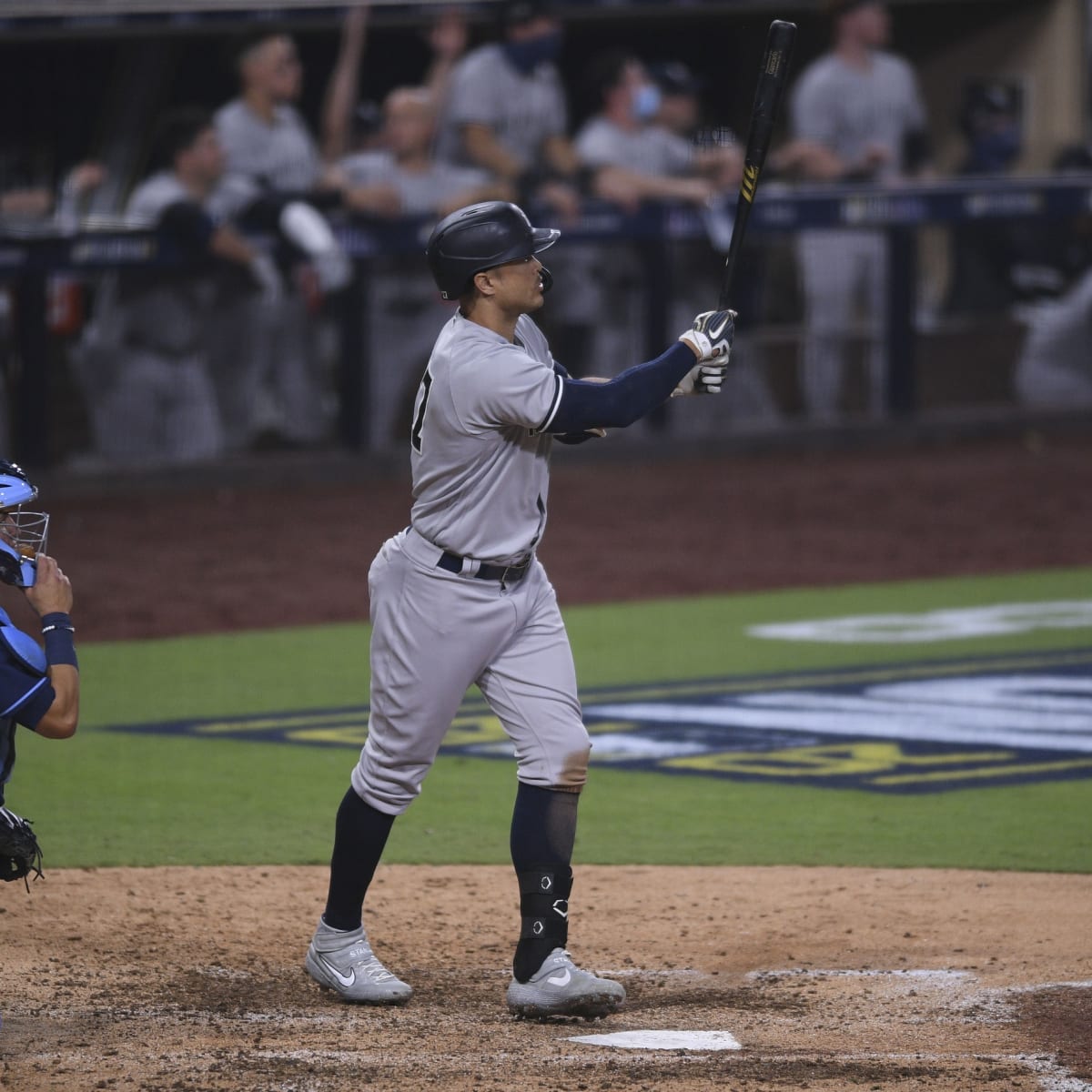 Yankees' Giancarlo Stanton continues hot start with 483-foot blast