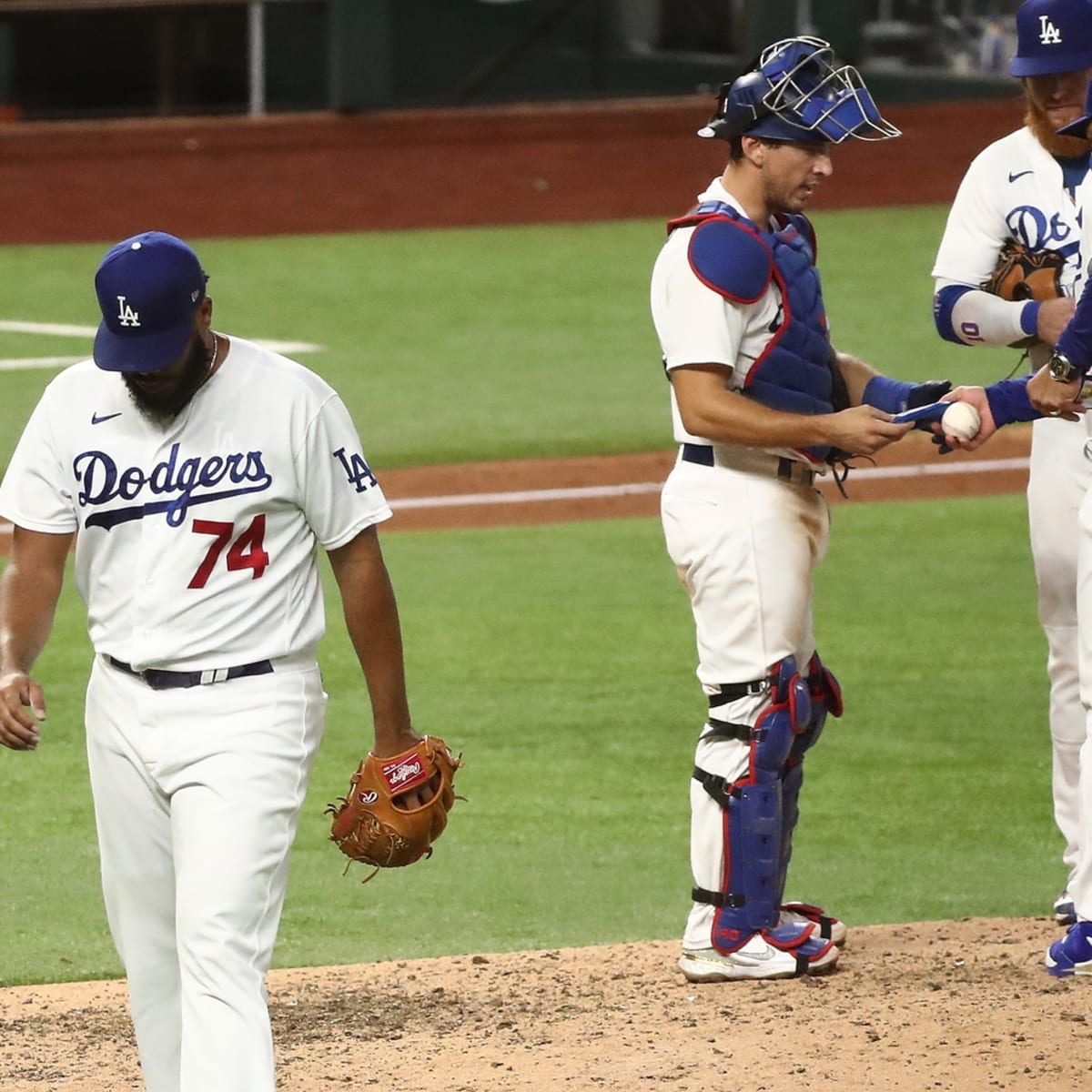 Dodgers' dream season ends with nightmare in San Diego