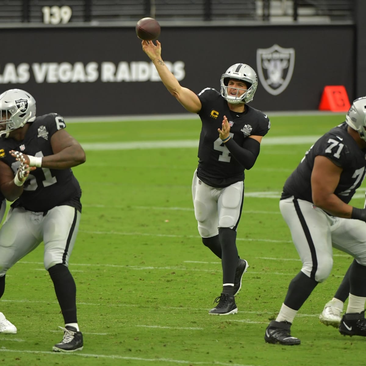 Las Vegas Raiders vs. Kansas City Chiefs memorable moments - Sports  Illustrated Las Vegas Raiders News, Analysis and More