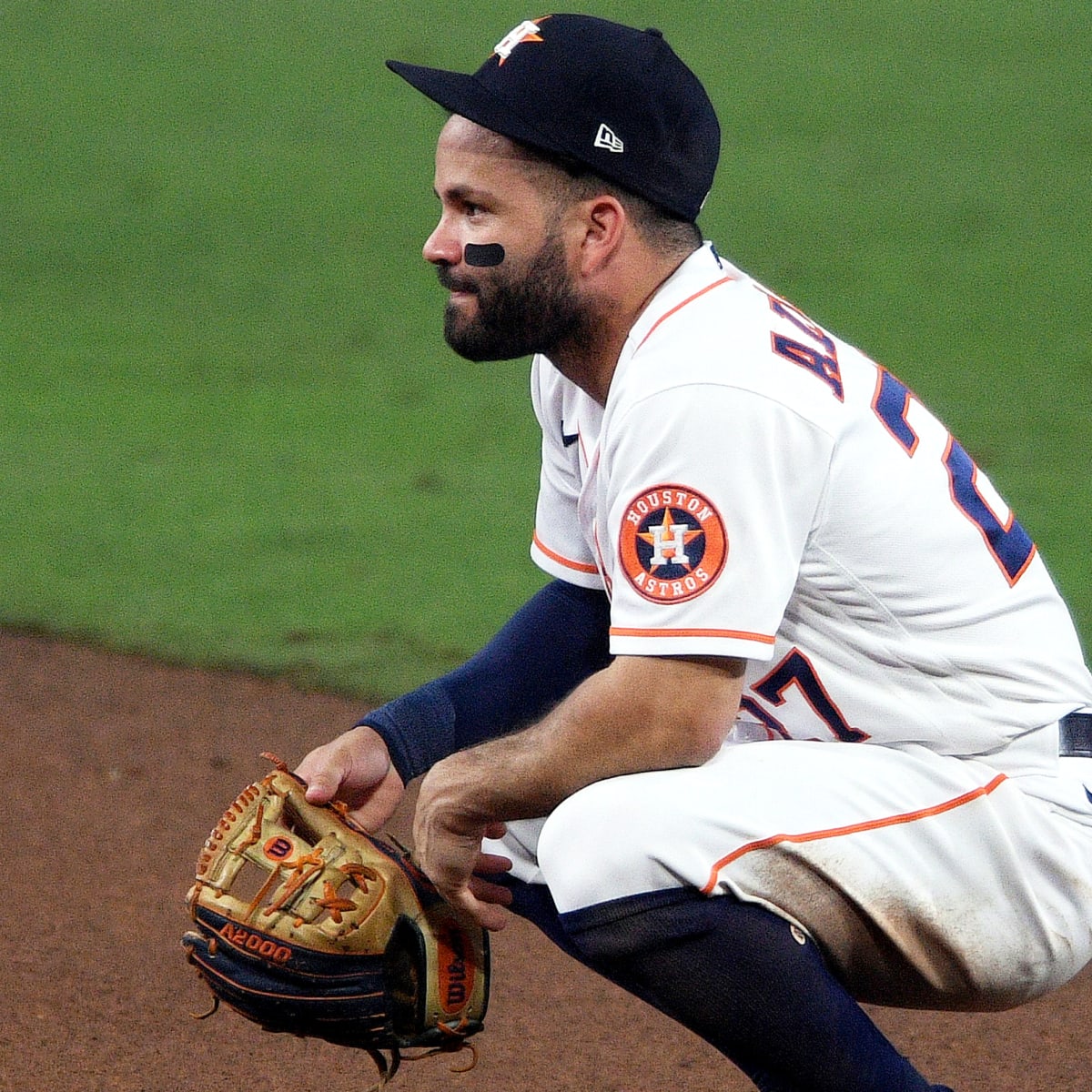 Astros considered moving Jose Altuve from second base in 2017 - Sports  Illustrated
