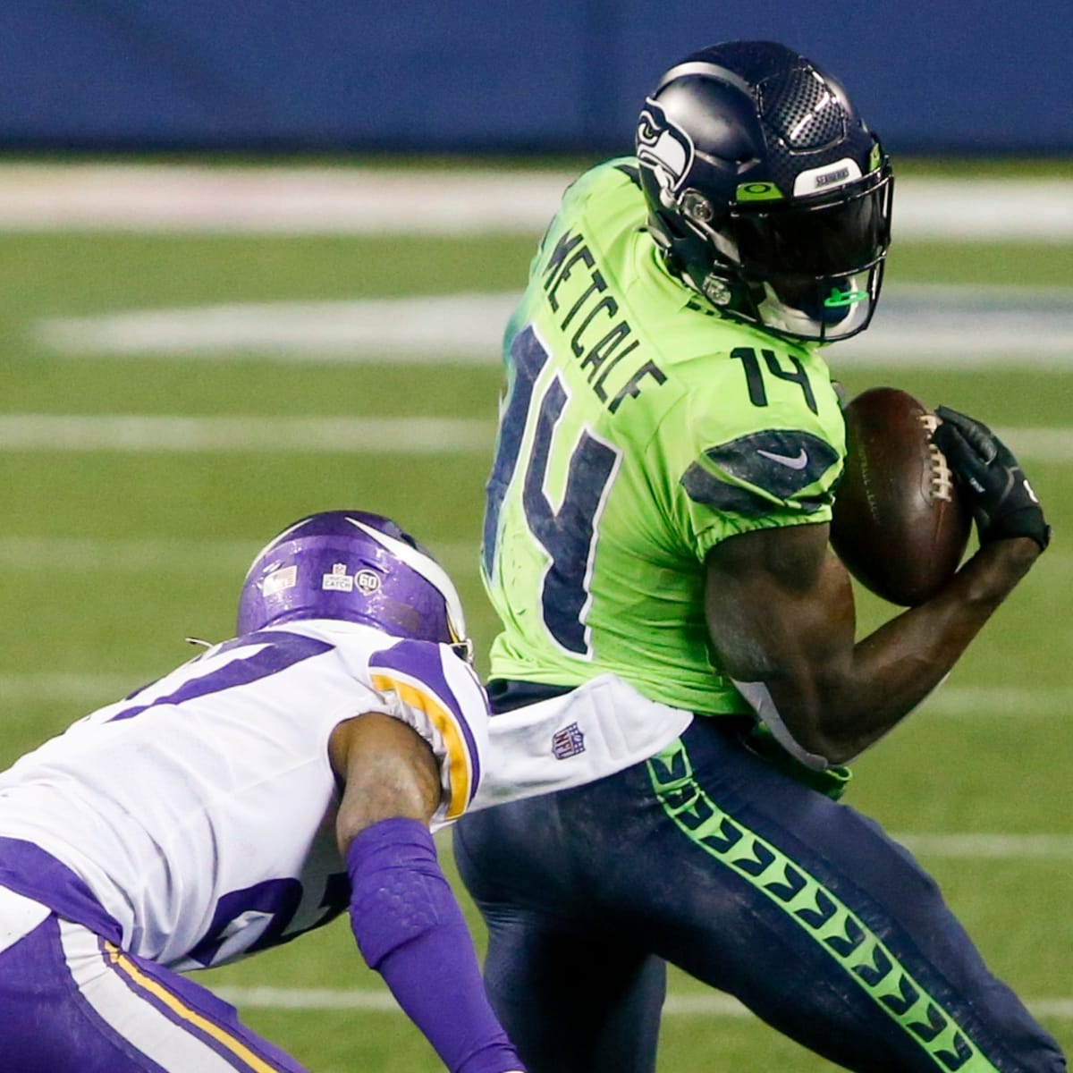 Russell Wilson praises DK Metcalfe after Seahawks set up NFL showdown vs  Packers - Daily Star