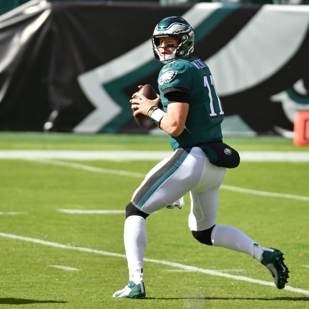 The box score is lying on Carson Wentz as he's not to blame for Eagles'  underwhelming start