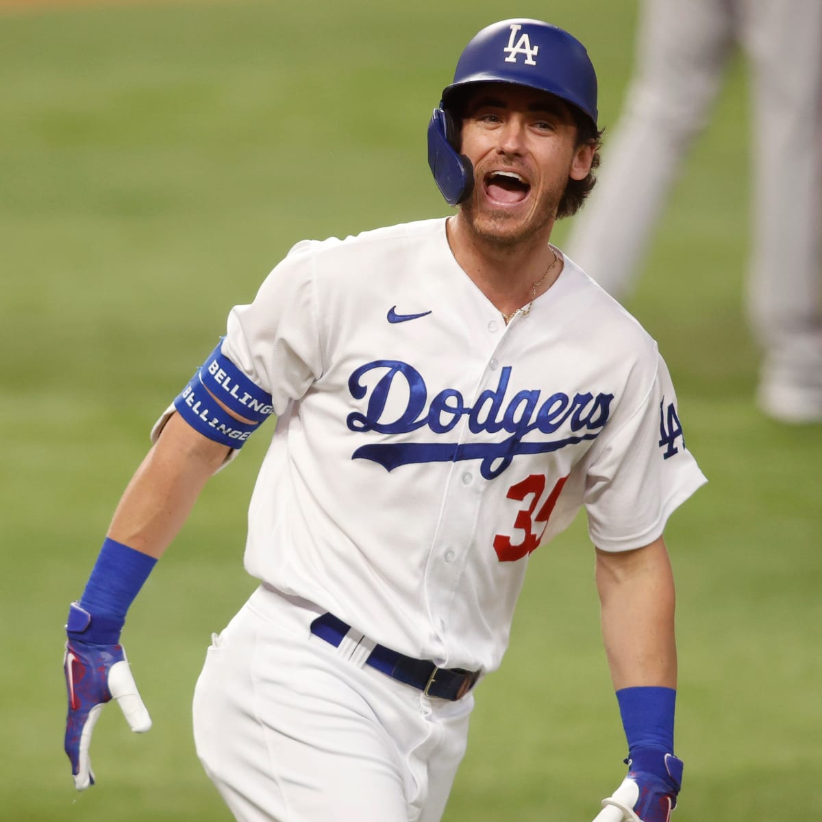 Cody Bellinger blasts game-ending HR, Dodgers beat Cubs 3-2 - The