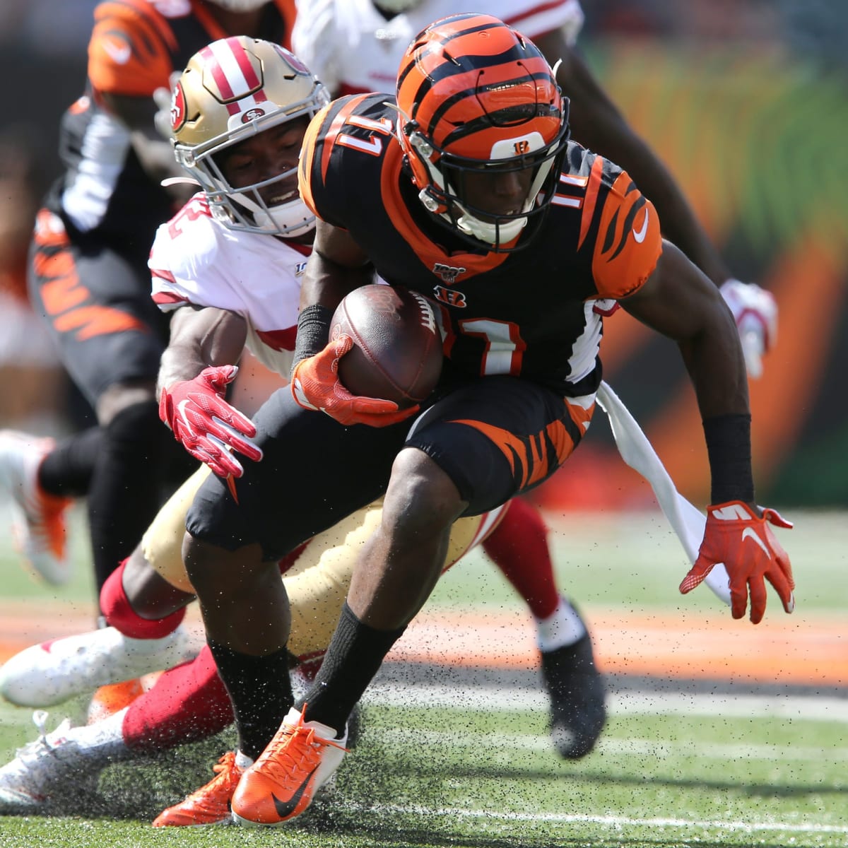 Chiefs Sign WR John Ross To Futures Deal For 2023 Season 