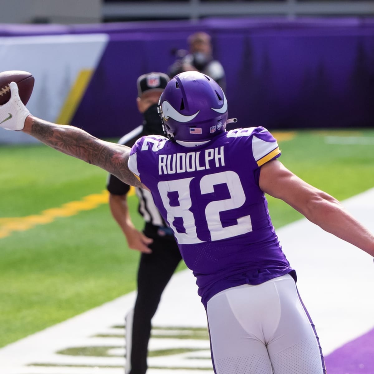 Vikings to honor Bud Grant with jersey patch, helmet sticker in