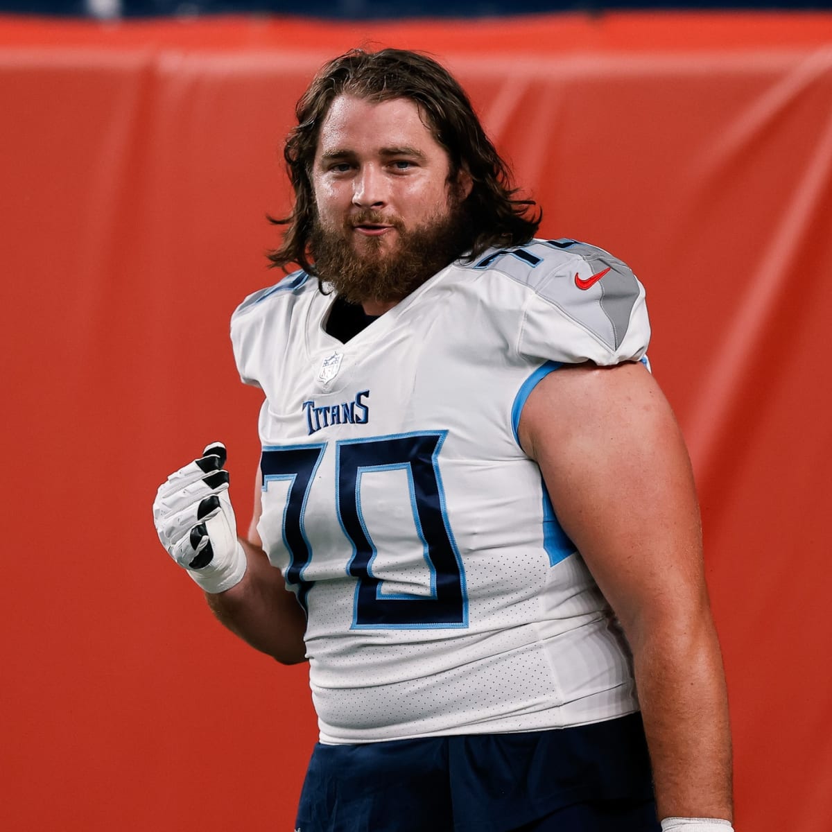 Tennessee Titans offensive tackle Ty Sambrailo (70) plays against the  Chicago Bears during an NFL football game Sunday, Aug. 29, 2021, in  Nashville, Tenn. (AP Photo/John Amis Stock Photo - Alamy