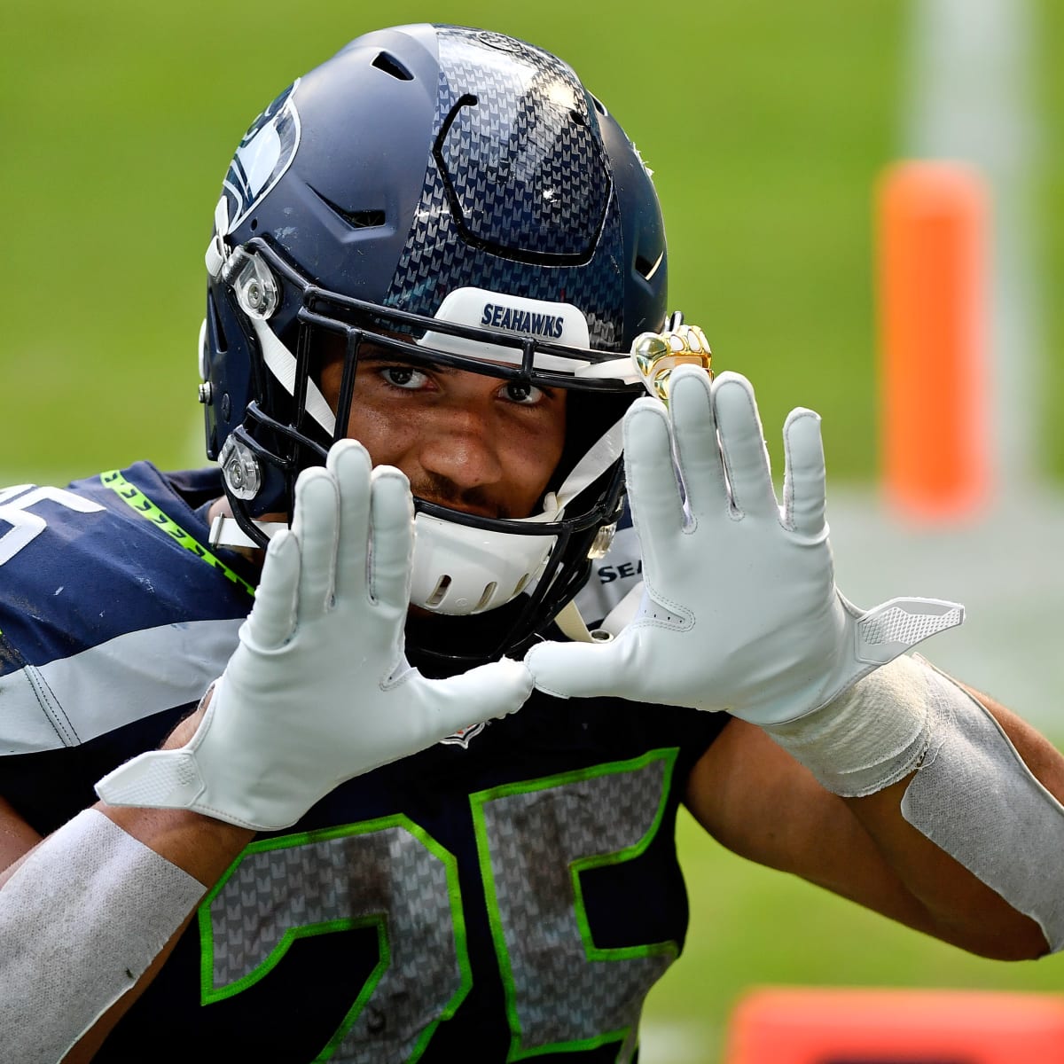 Not your typical 1st NFL carry for Seahawks' Homer