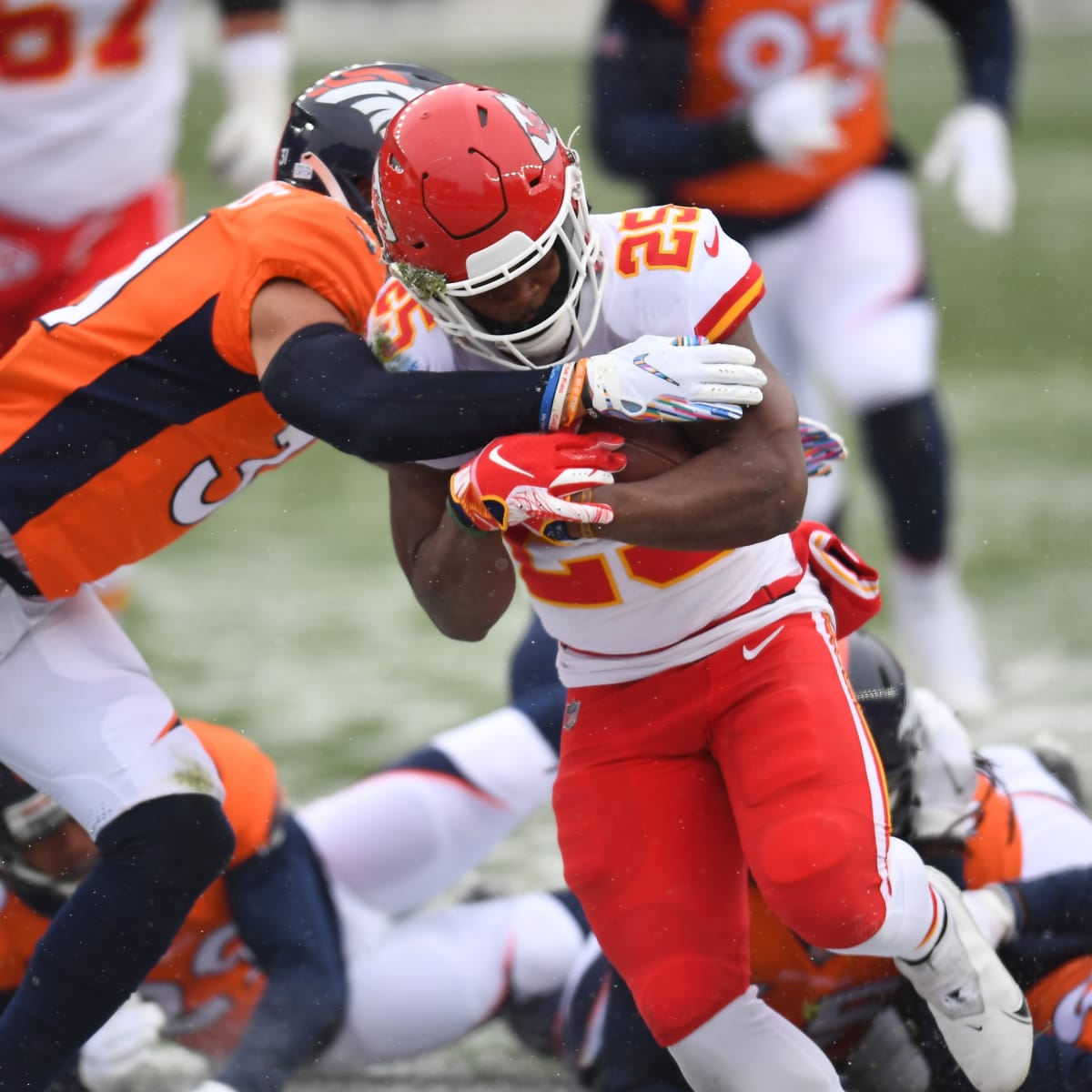 Chiefs game day: Kansas City dominates Denver 43-16