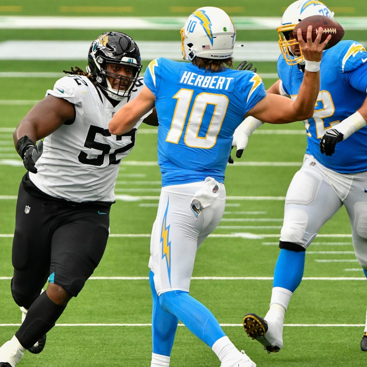 Jacksonville Jaguars NT DaVon Hamilton Earns One of PFF's Top Rookie Grades  For Week 7e - Sports Illustrated Jacksonville Jaguars News, Analysis and  More