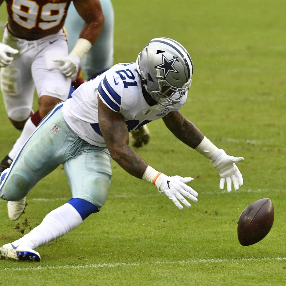 Dallas Cowboys deny Washington Football Team's frantic comeback bid