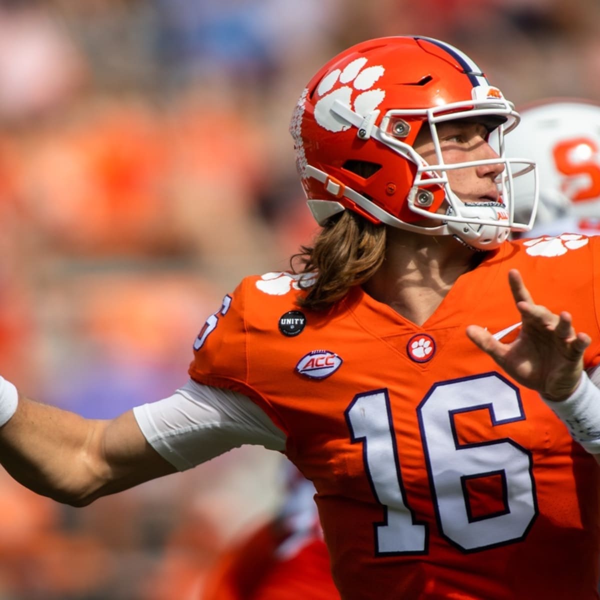 Clemson players receive awards at annual team banquet