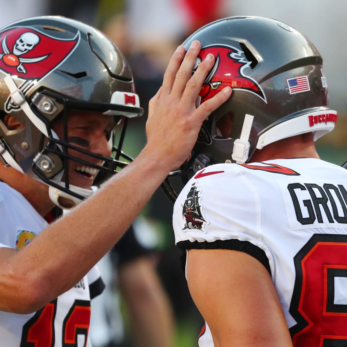 Gronk had great reaction to Bucs' Super Bowl ring