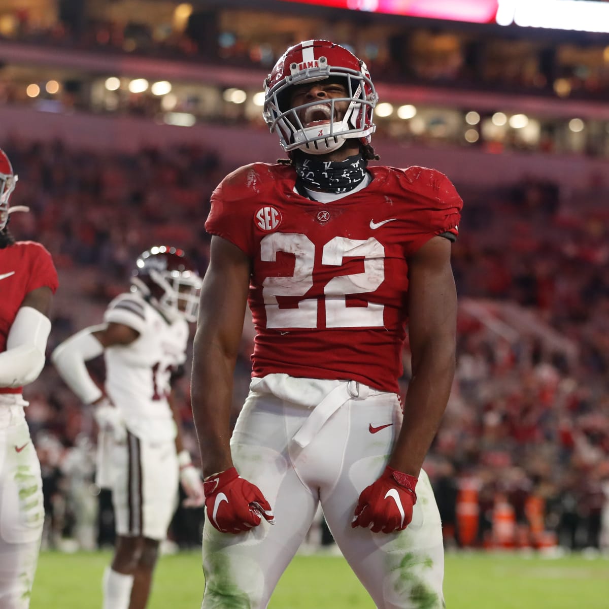 Najee Harris, Mac Jones, DeVonta Smith 3 reasons Alabama offense rolls