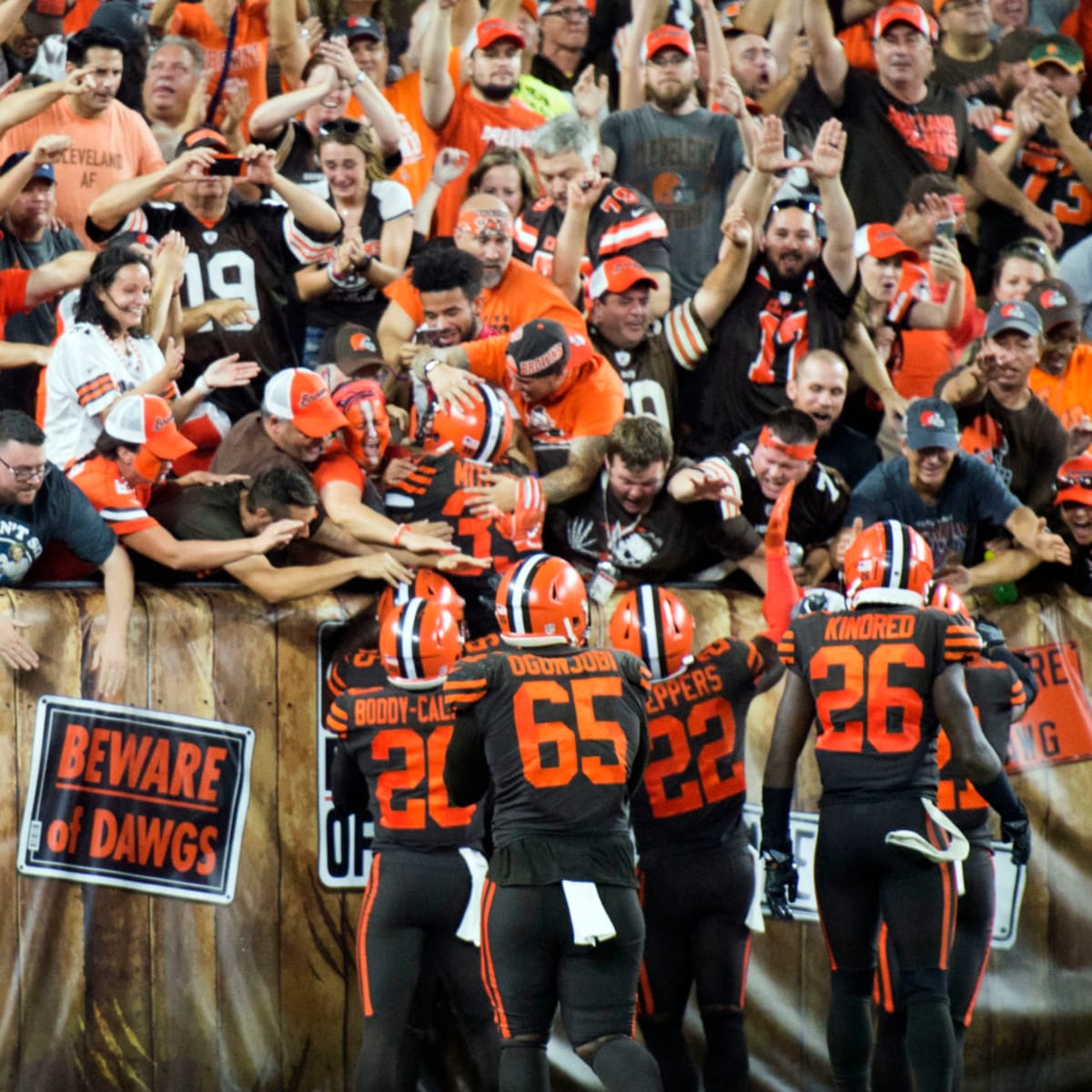 Cleveland Browns erase history with resounding playoff win