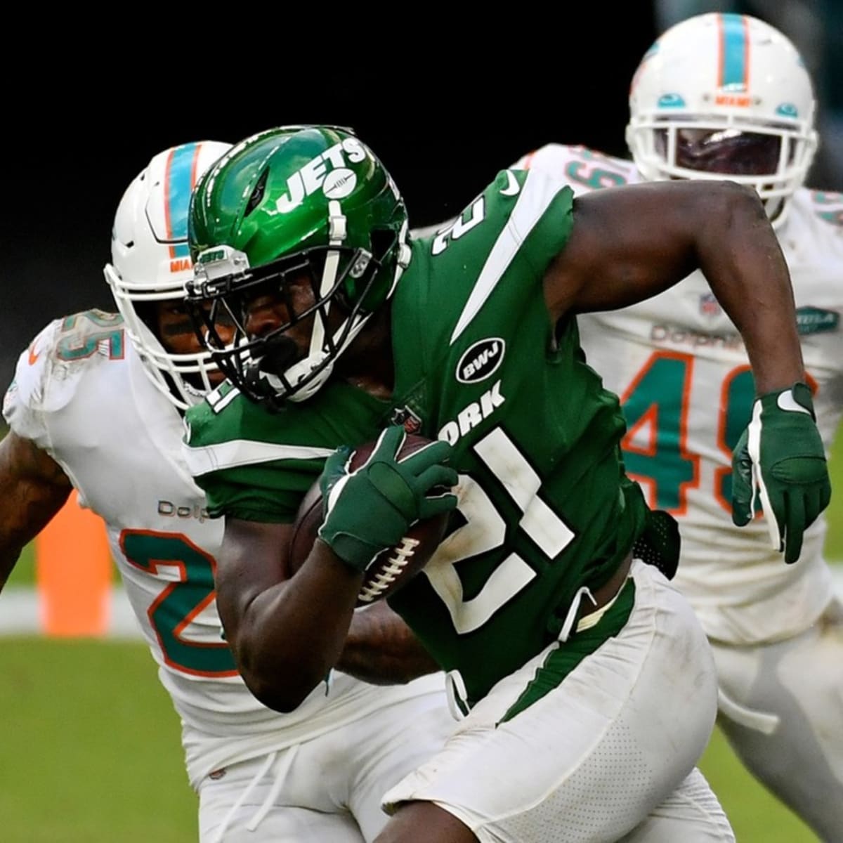 New York Jets RB Frank Gore, 37, still undecided on playing future