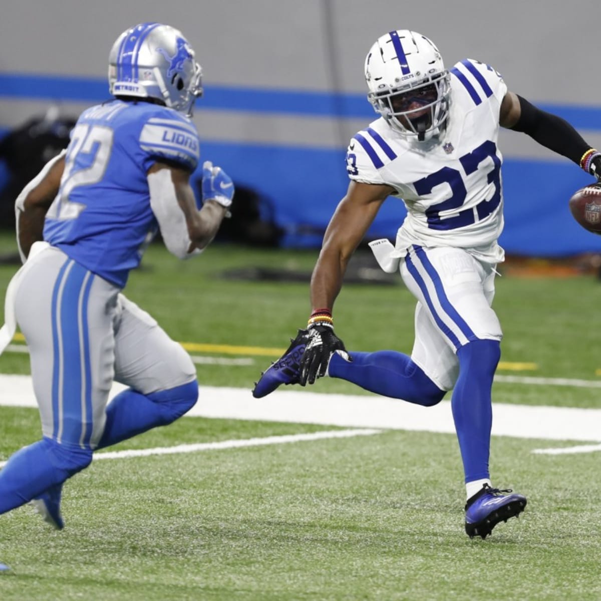 Colts' DE Denico Autry, special teams coordinator Bubba Ventrone