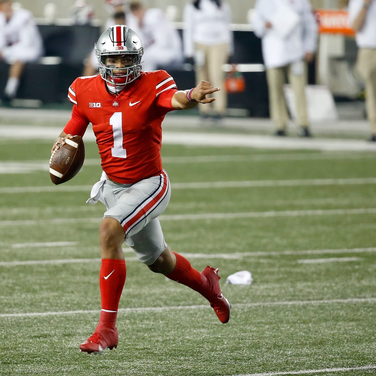 Former Buckeyes QB and current Bears rookie Justin Fields will