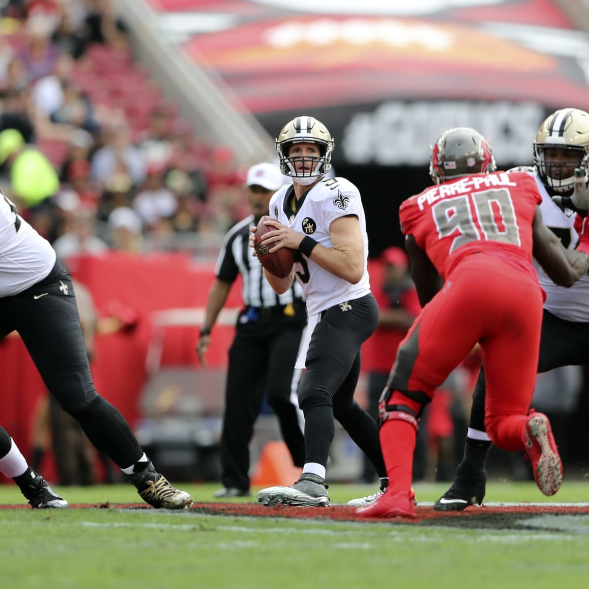 Buccaneers Take NFC South Division Lead with 26-9 Win Over Saints - Tampa  Bay Buccaneers, BucsGameday