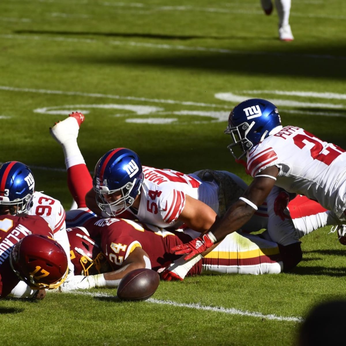 New York Giants, Washington Football Team Play Hot Potato