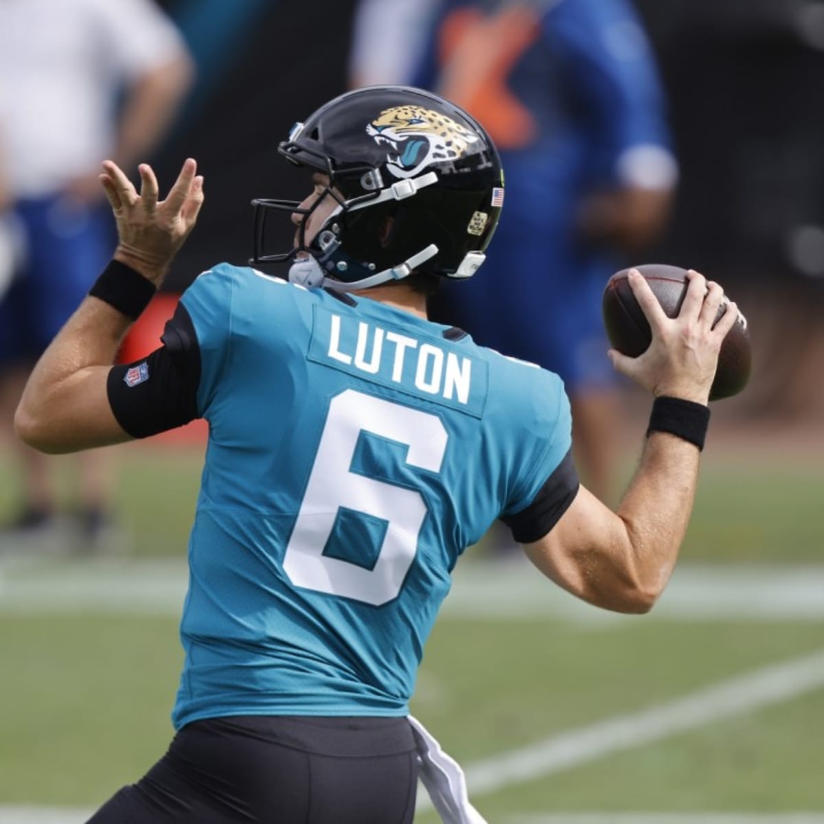 Jaguars rookie QB Jake Luton passes for 304 yards in loss to Texans