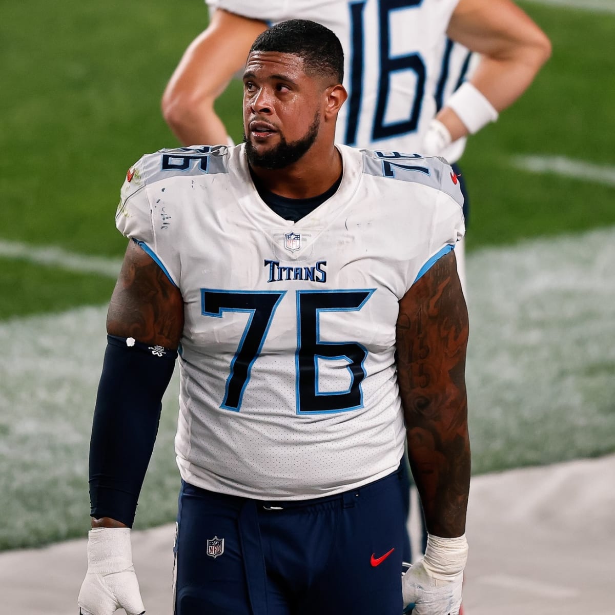 Tennessee Titans: Taylor Lewan Injured on Offense's First Play - Sports  Illustrated Tennessee Titans News, Analysis and More