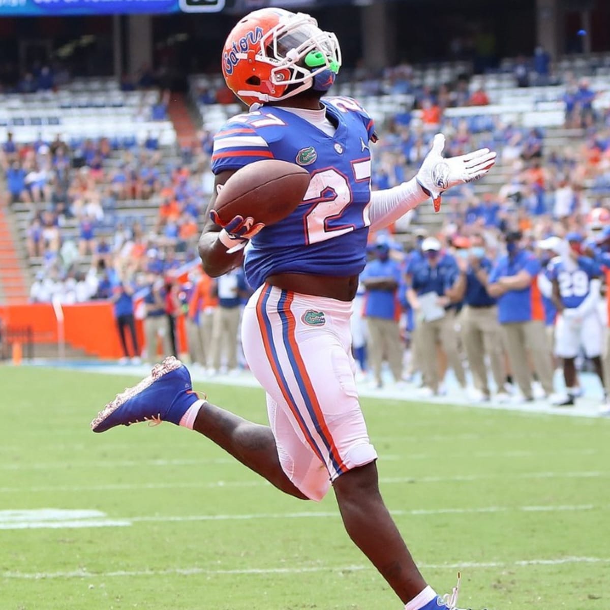 Florida star TE Kyle Pitts to receive brick leading three Gators