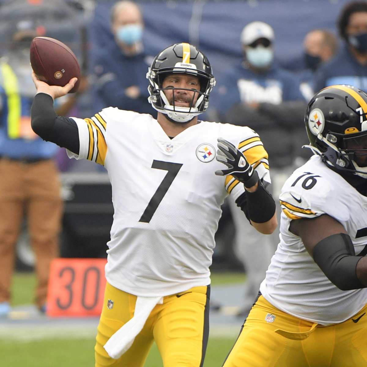 Going on one last run, Steelers retool around Roethlisberger - The San  Diego Union-Tribune