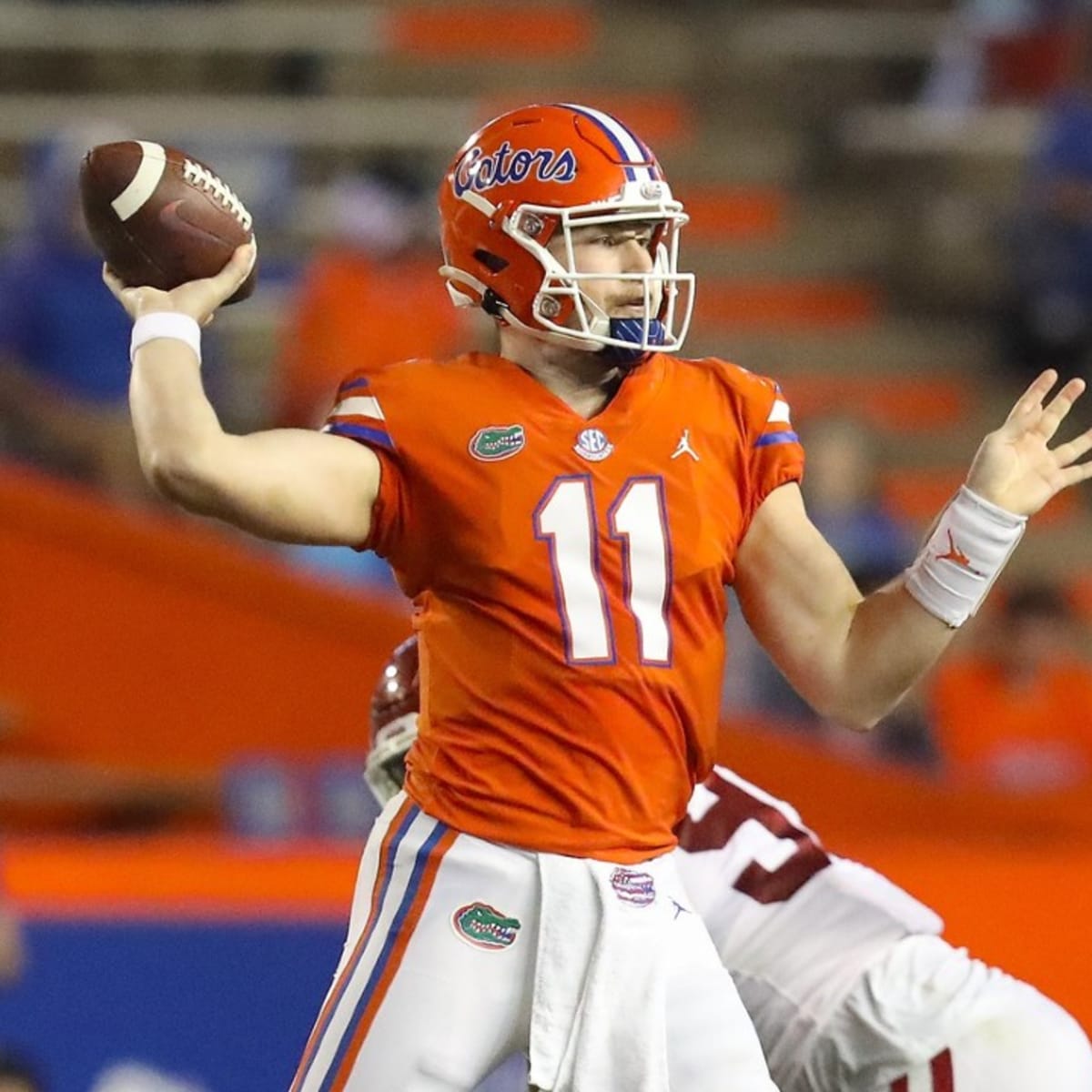 Florida Gators' Kyle Trask widens Heisman Trophy lead