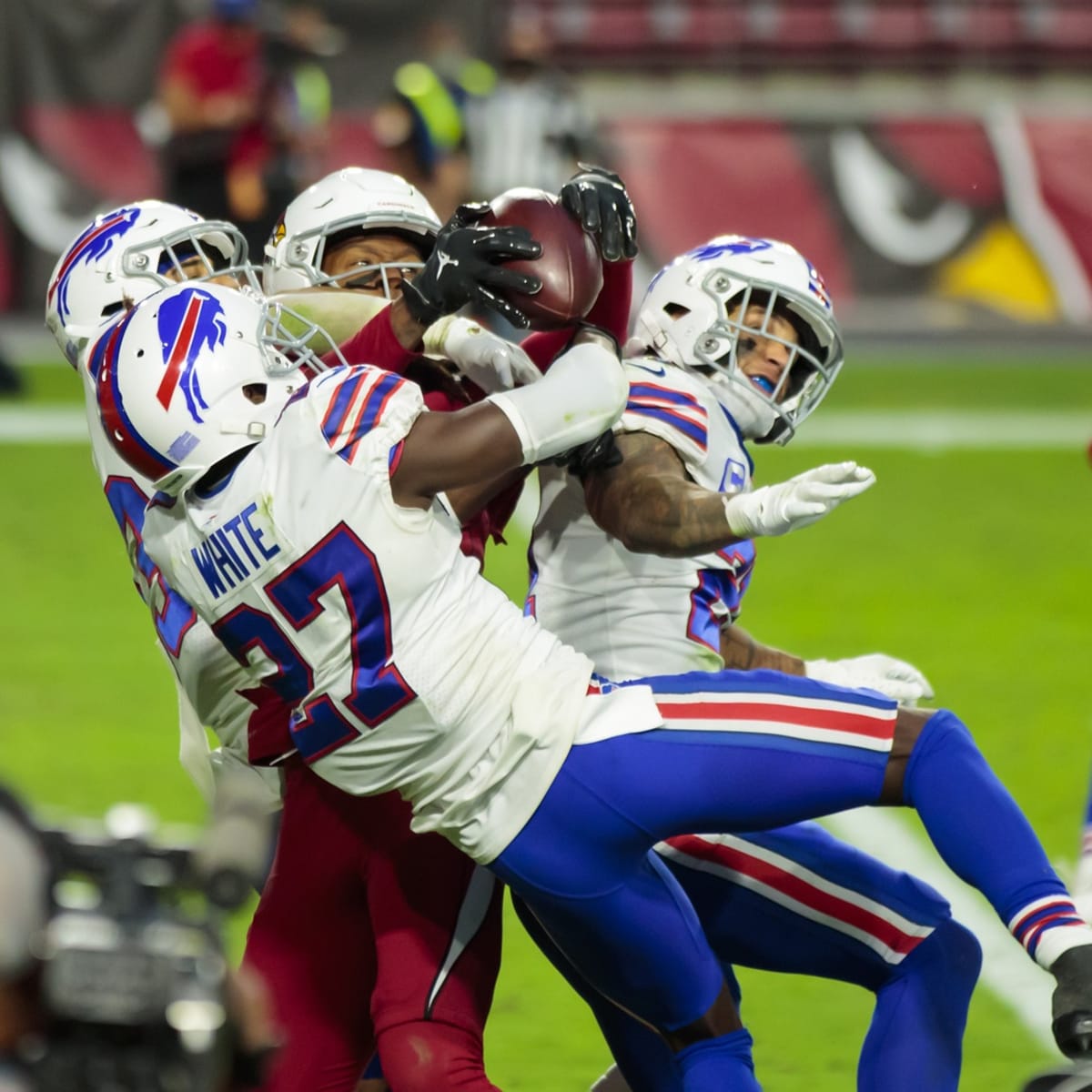 Cardinals' DeAndre Hopkins 'Dunked On' 3 Bills Players While Catching Hail  Mary, News, Scores, Highlights, Stats, and Rumors