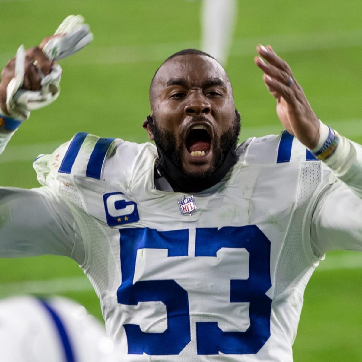 Indianapolis Colts' Darius Leonard Makes Pro Football Focus 'Week 17 NFL  Team of the Week' - Sports Illustrated Indianapolis Colts News, Analysis  and More