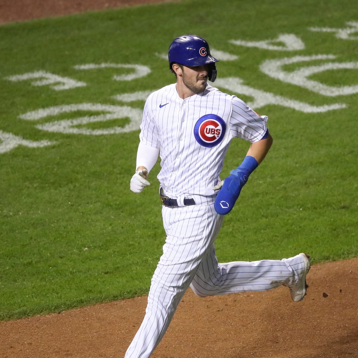 Should the Detroit Tigers be considering signing Kris Bryant?