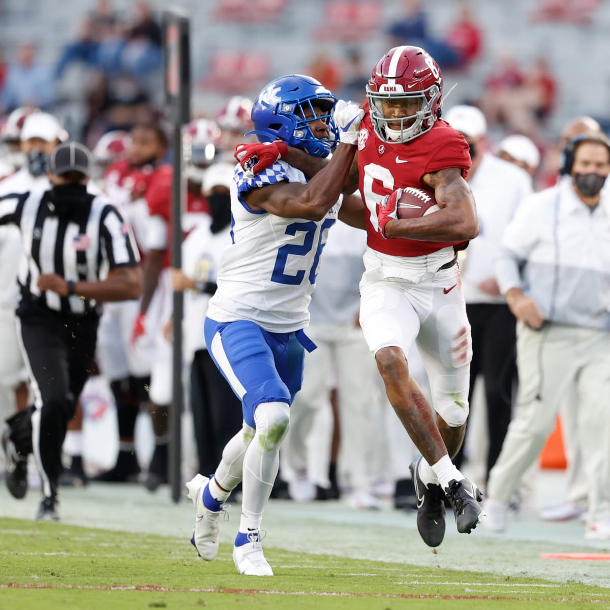 DeVonta Smith: Alabama WR shatters records in title game - Sports  Illustrated