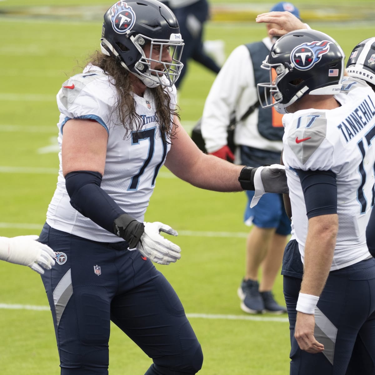 Will Compton Does Not Get Caught Up in Numbers Game - Sports Illustrated  Tennessee Titans News, Analysis and More