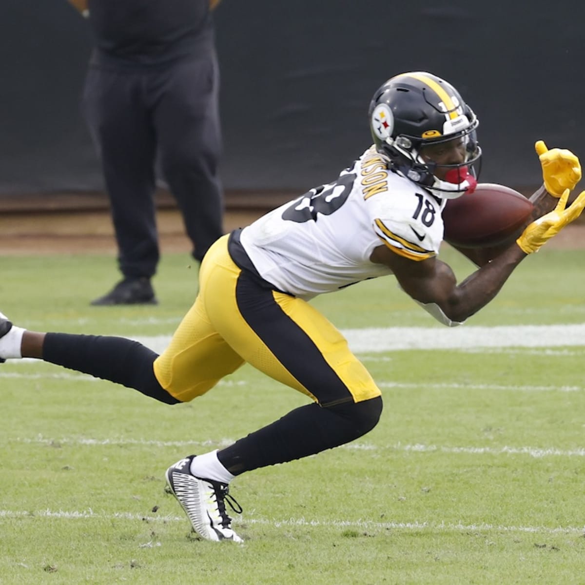 Injury Timeline For Steelers Wide Receiver Diontae Johnson Revealed - The  Spun: What's Trending In The Sports World Today