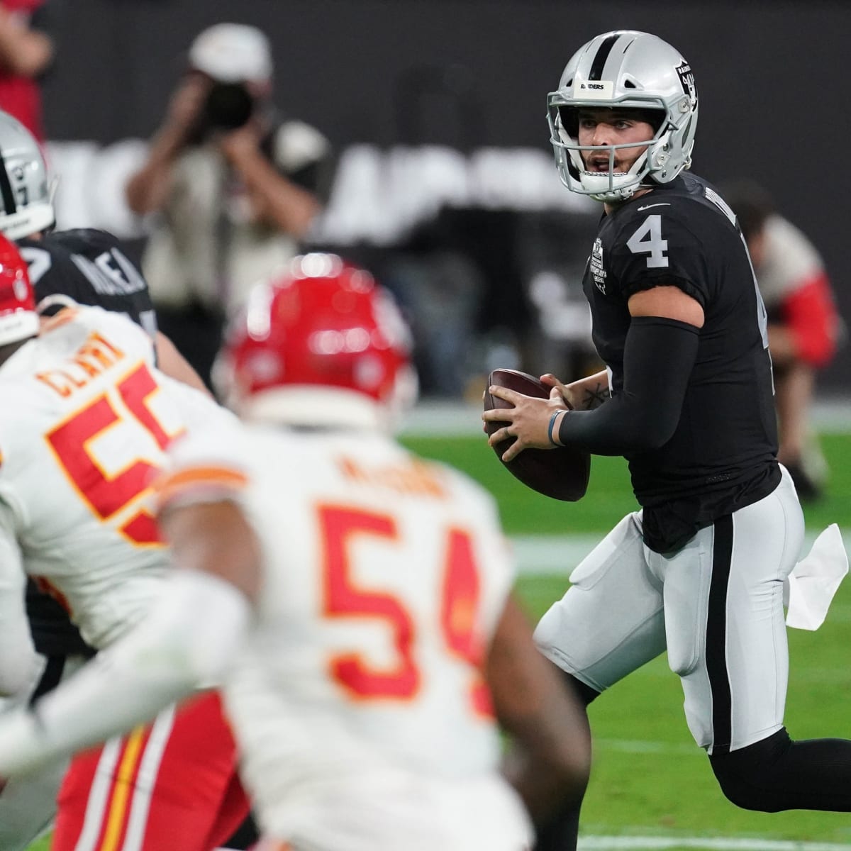 Los Angeles Chargers outlast the Las Vegas Raiders, 24-17 - Sports  Illustrated Las Vegas Raiders News, Analysis and More