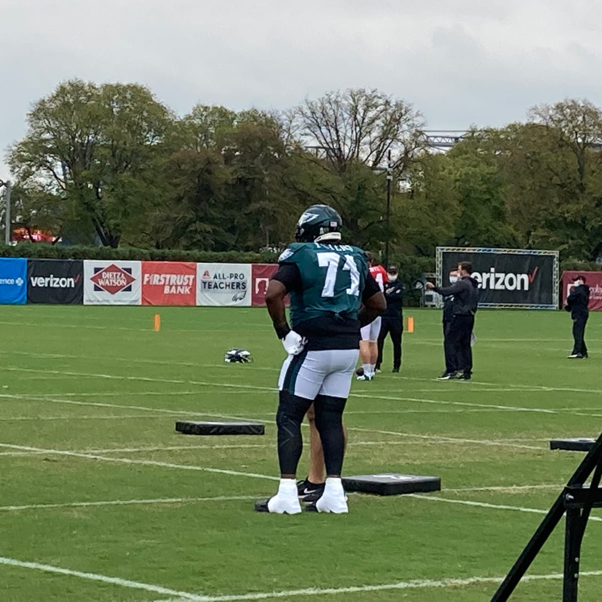 Doug Pederson doesn't rule out idea of using Jordan Mailata as a