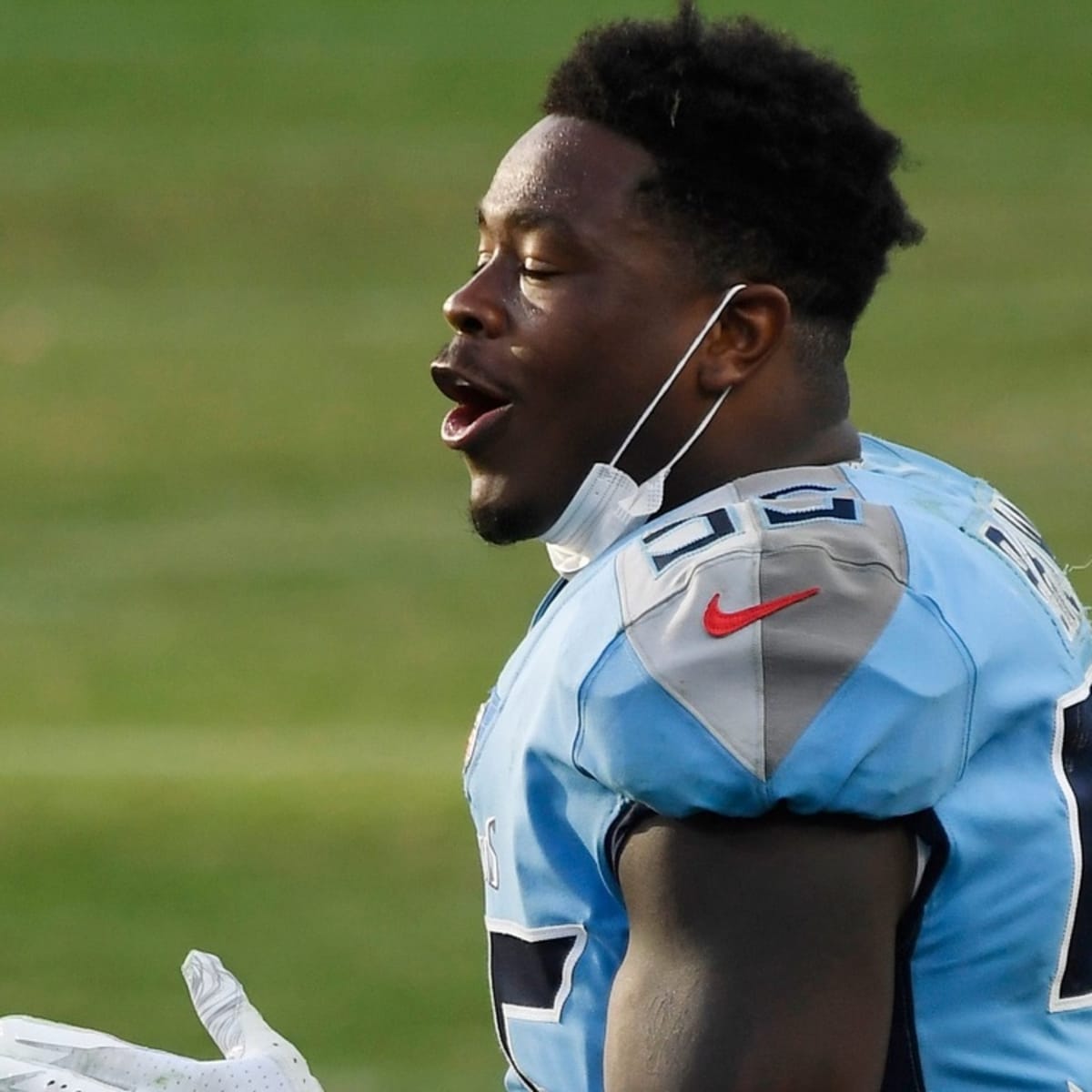 Jayon Brown leaves Tennessee Titans, signs with Raiders as free agent