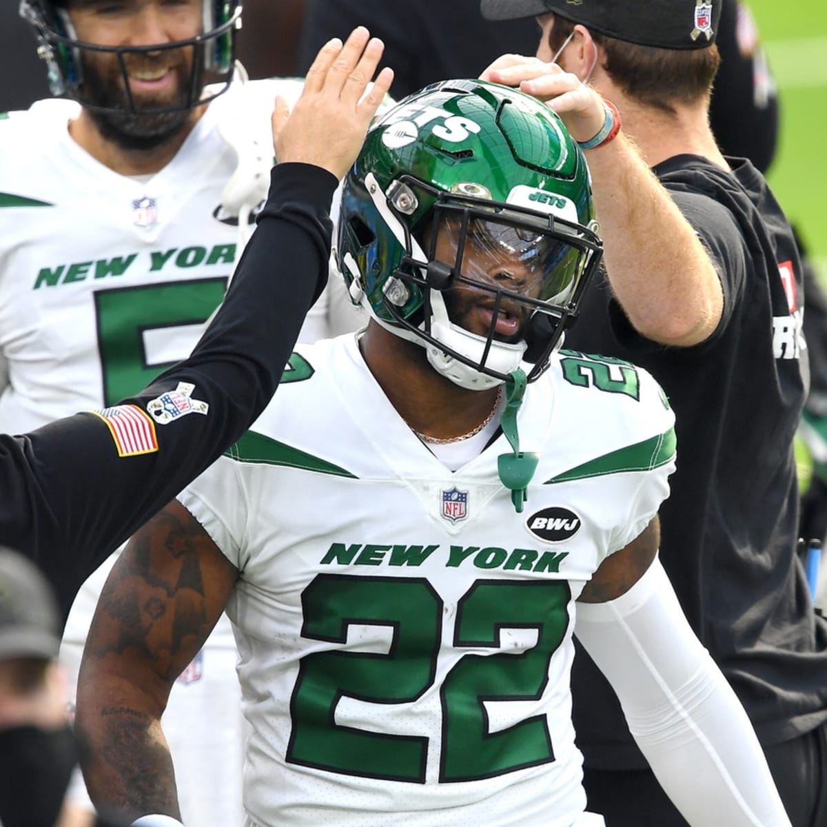 La'Mical Perine scores first TD; New York Jets lead the Buffalo Bills, 10-3